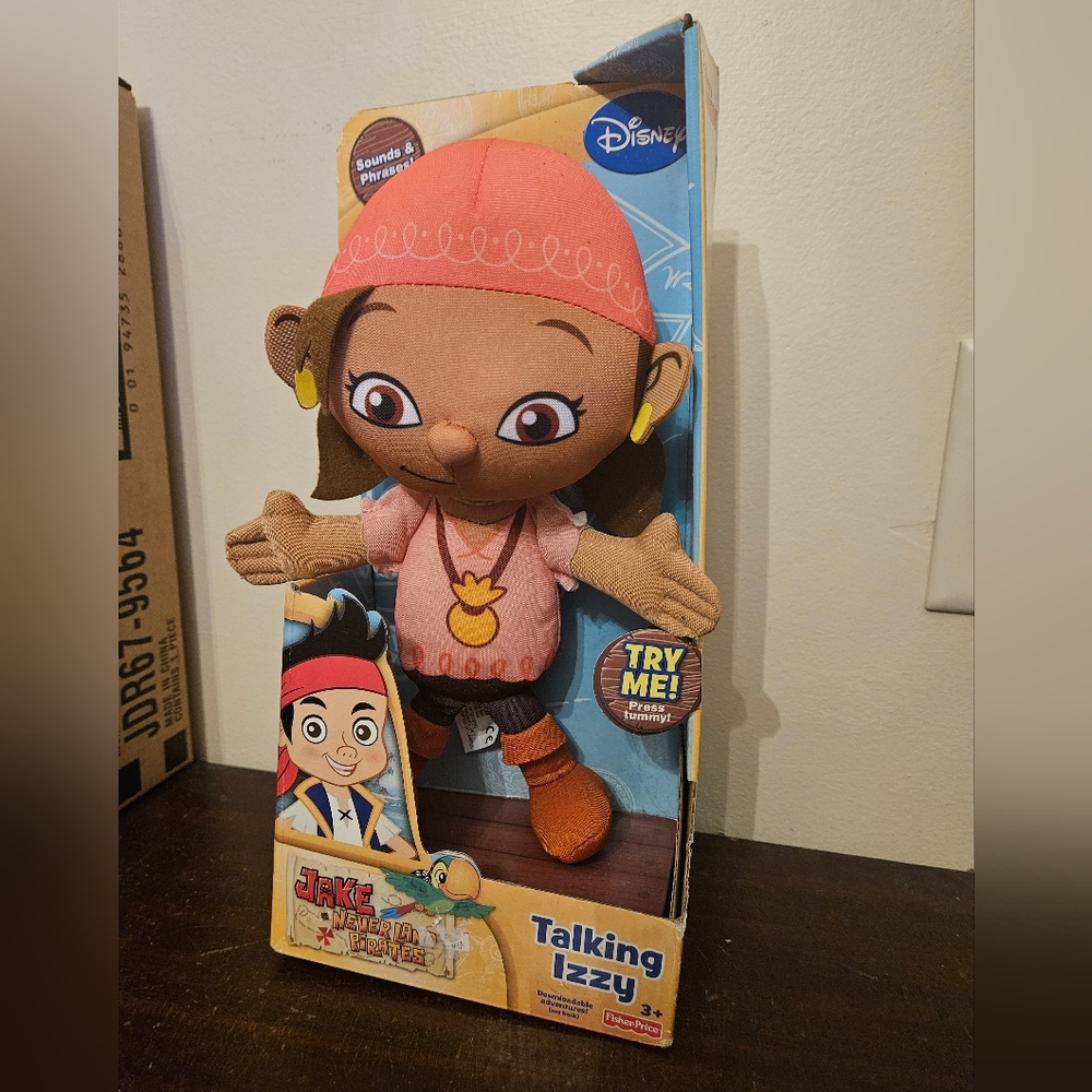 Fisher Price 2012 Disney Jake and the Neverland Pirates 12" Talking Plush Izzy